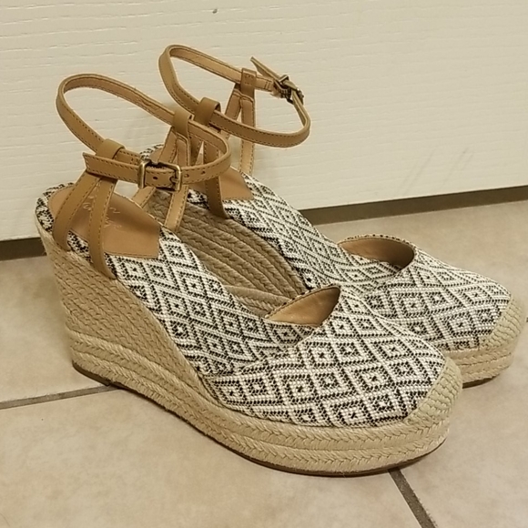 Crown Vintage Alina Espadrille Wedge 8 - Picture 2 of 10